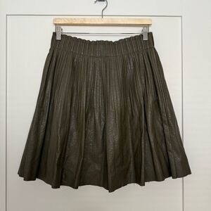 Anthropologie Ellene Skirt Medium Olive Green Faux Leather Pleated Elastic Waist
